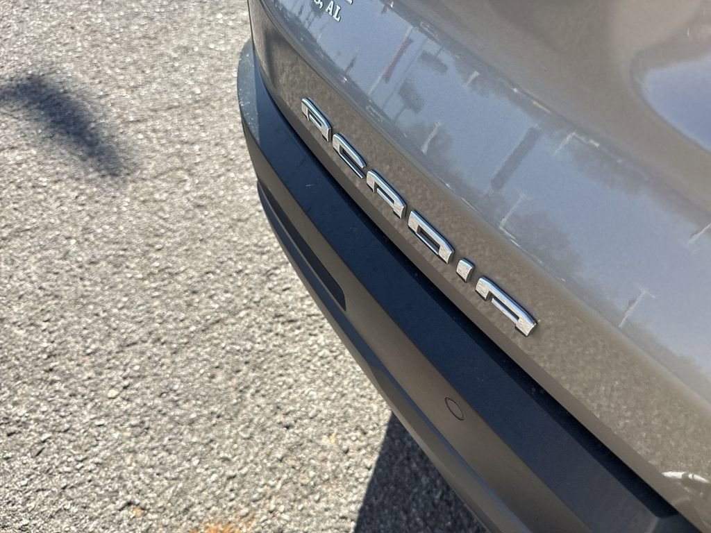 Certified 2023 GMC Acadia AT4 w/ Technology Package image 39