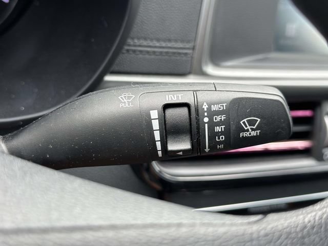 Used 2018 Kia Optima LX FWD image 25