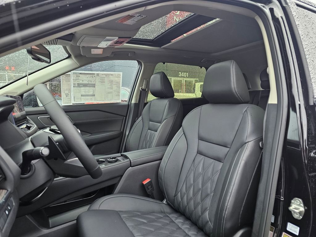 New 2026 Nissan Rogue Platinum image 18