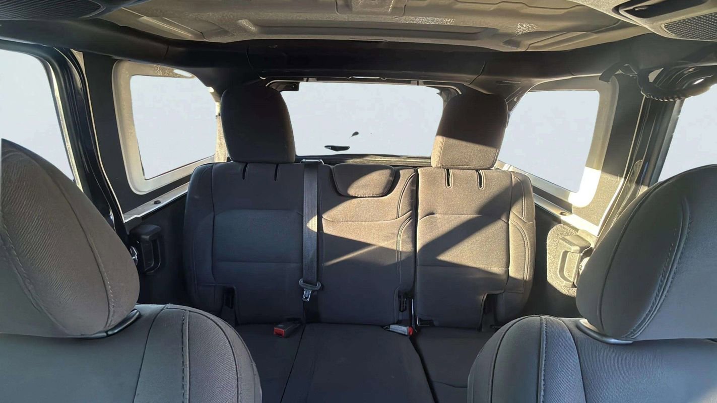 Used 2020 Jeep Wrangler Unlimited Sport S image 18