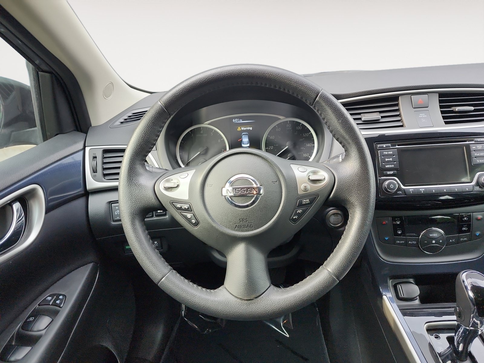 Used 2018 Nissan Sentra SR w/ SR Midnight Edition Package FWD image 15