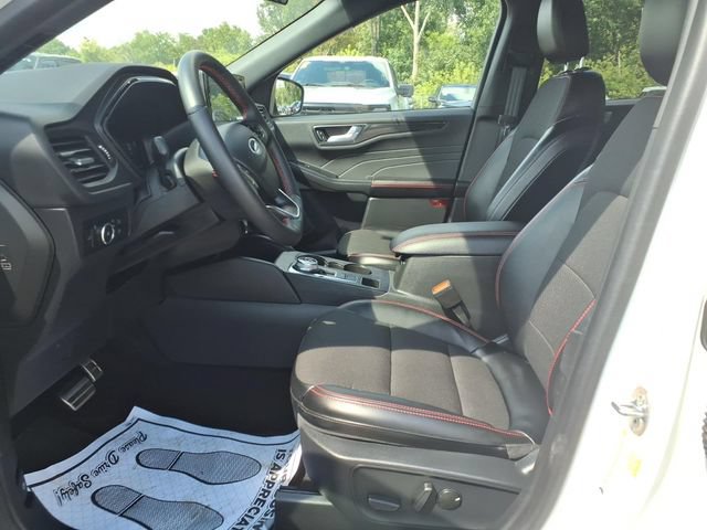 Certified 2024 Ford Escape ST-Line Select w/ Tech Pack #2 AWD/4WD image 11
