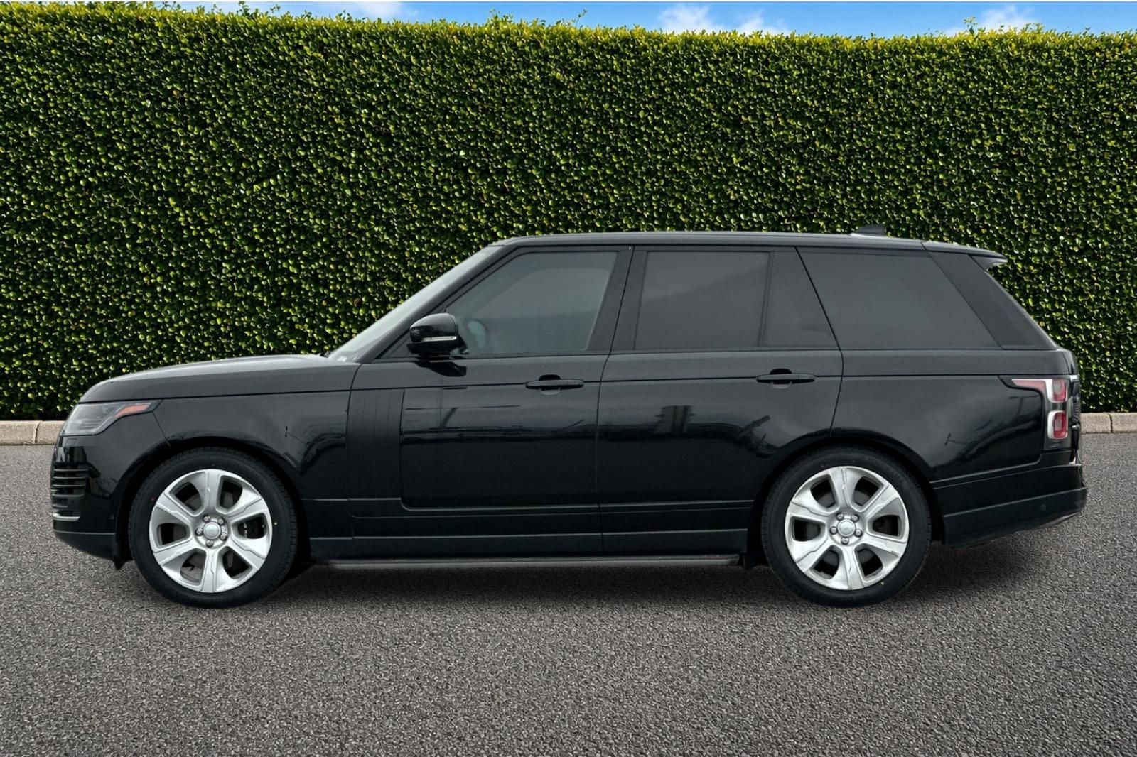 Used 2019 Land Rover Range Rover Supercharged AWD/4WD image 7