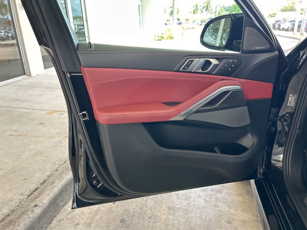 Used 2024 BMW X6 M60i image 46