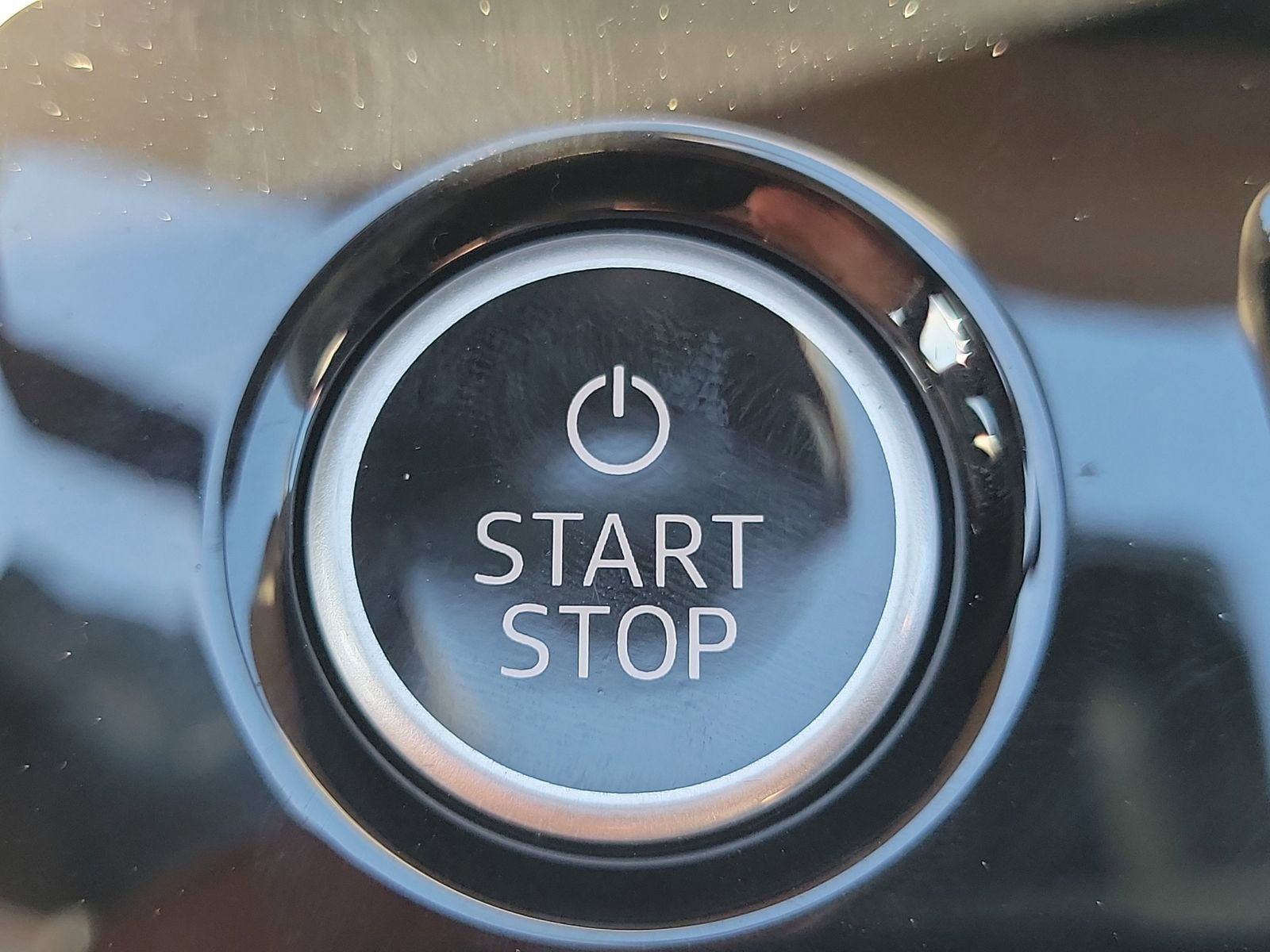 New 2025 Audi Q6 e-tron Premium image 28