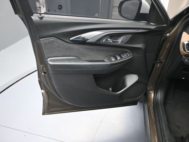 Used 2021 Chevrolet TrailBlazer ACTIV w/ Convenience Package image 32