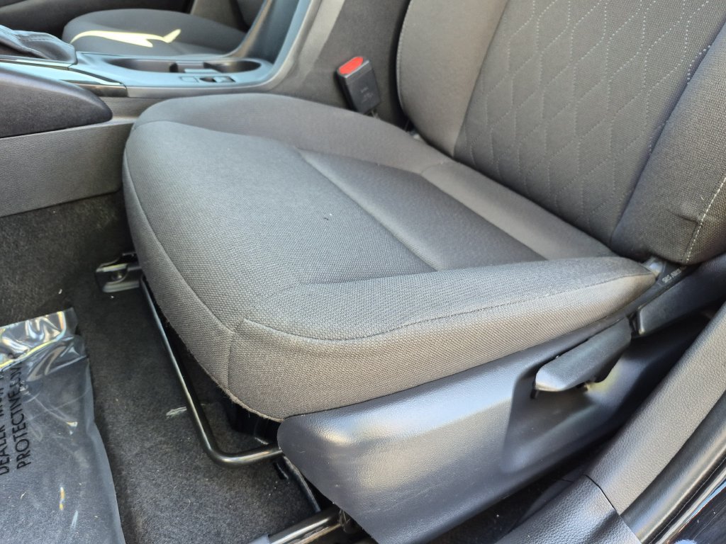 Used 2024 Toyota Corolla LE FWD image 12