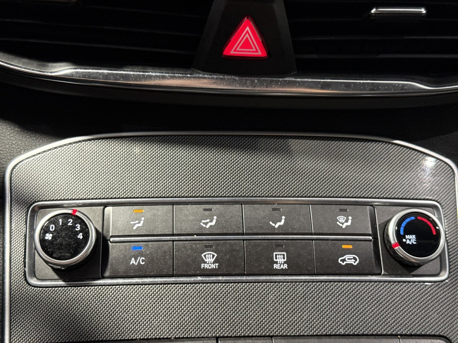 Used 2023 Hyundai Santa Fe SE AWD/4WD image 21