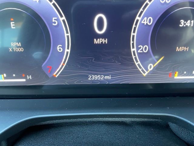 Used 2024 Jeep Grand Cherokee Limited w/ Black Appearance Package image 19