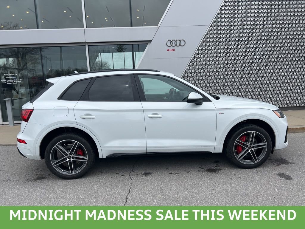 Used 2024 Audi Q5 e Premium Plus w/ Premium Plus Package image 14