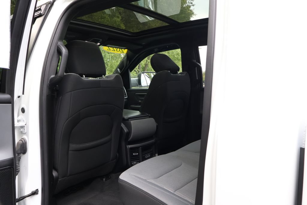 Used 2022 RAM 1500 Big Horn AWD/4WD image 46