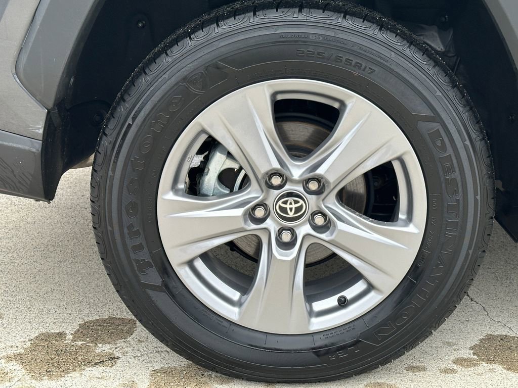 Certified 2025 Toyota RAV4 XLE image 5