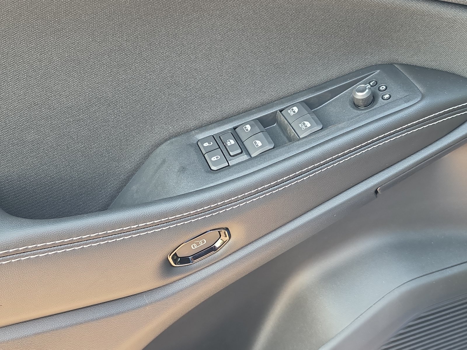 New 2026 Jeep Cherokee Laredo AWD/4WD image 16