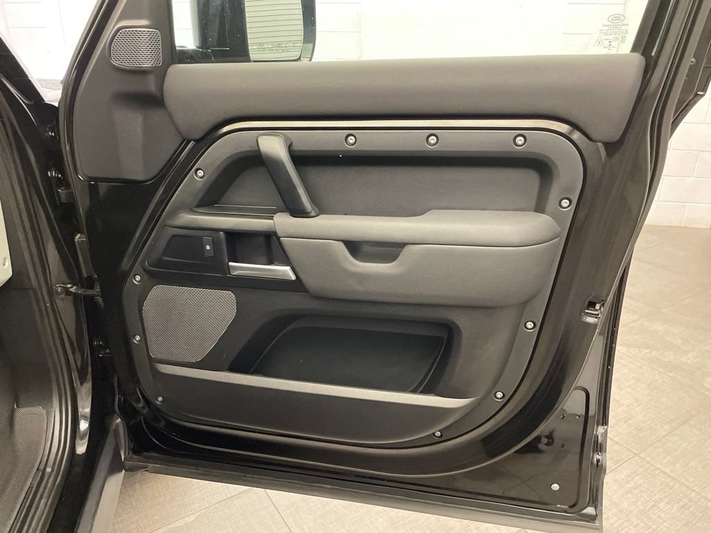Used 2020 Land Rover Defender 110 S AWD/4WD image 25