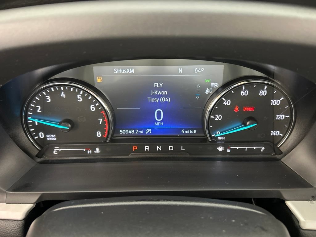Used 2024 Ford Explorer XLT w/ Equipment Group 202A AWD/4WD image 11