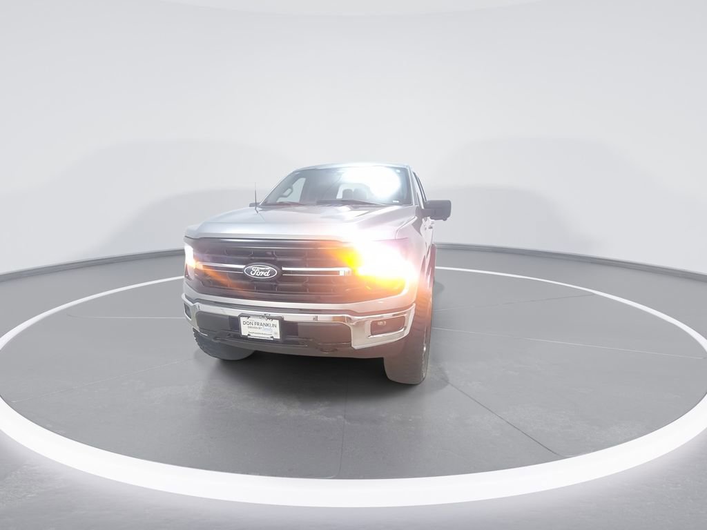 Used 2024 Ford F150 XLT AWD/4WD image 3
