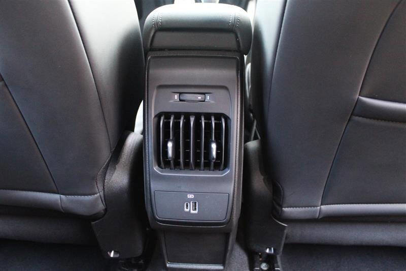 Used 2024 Alfa Romeo Tonale Veloce w/ Premium Interior Package image 30