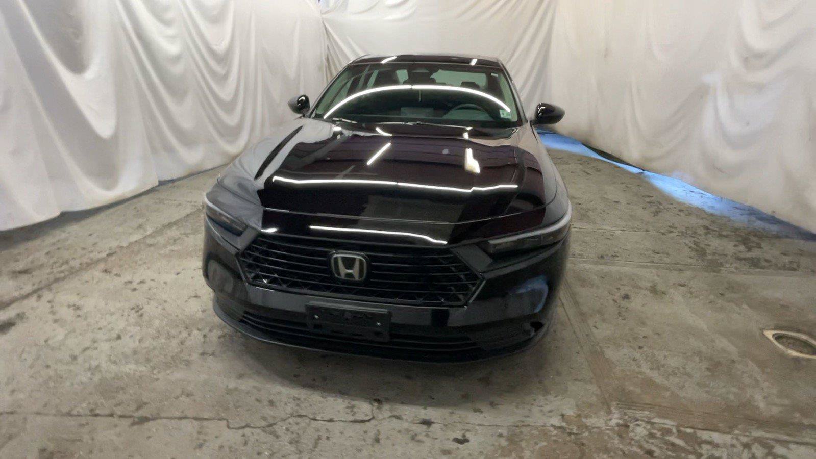 Used 2025 Honda Accord SE image 15