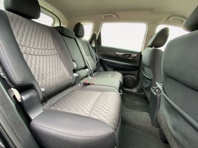 Used 2019 Nissan Rogue S image 14