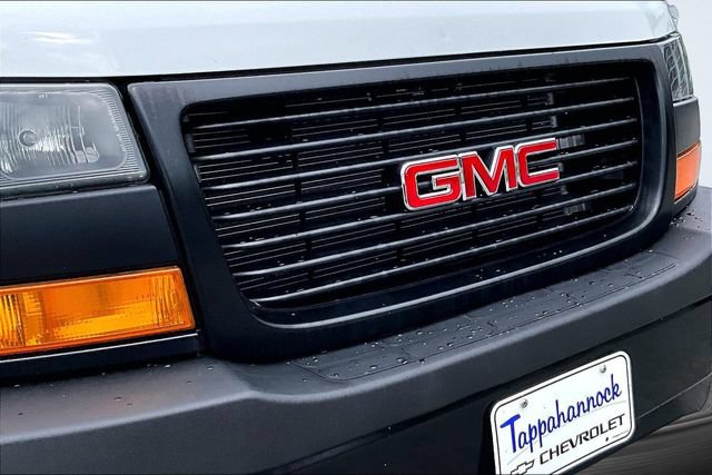 Used 2021 GMC Savana 2500 w/ Enhanced Convenience Package RWD image 30