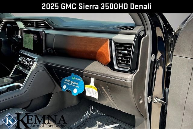 Used 2025 GMC Sierra 3500 Denali w/ Denali Reserve Package AWD/4WD image 33
