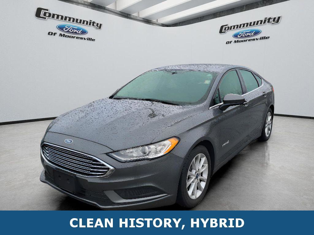 Used 2017 Ford Fusion S image 1