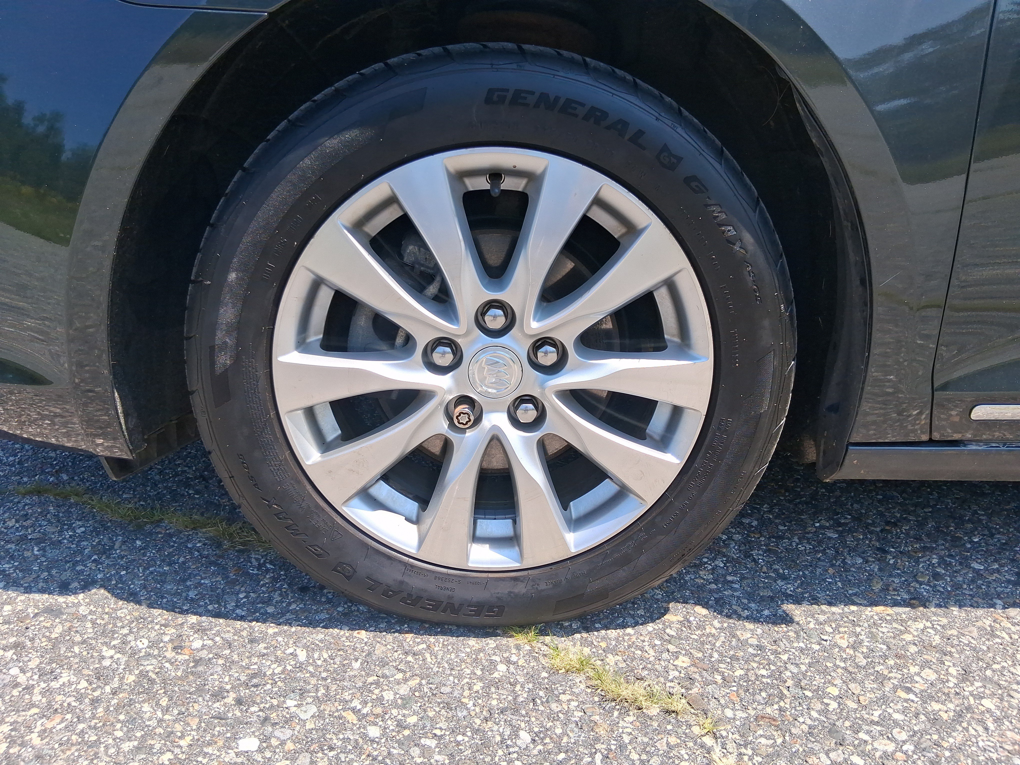 Used 2014 Buick LaCrosse FWD image 12
