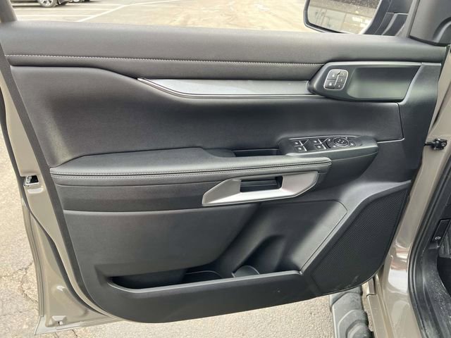 New 2025 Ford Ranger Lariat w/ FX4 Off-Road Package image 11