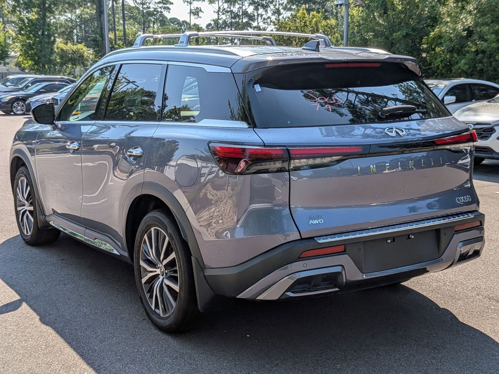 Used 2023 INFINITI QX60 Sensory w/ Vision Package image 5