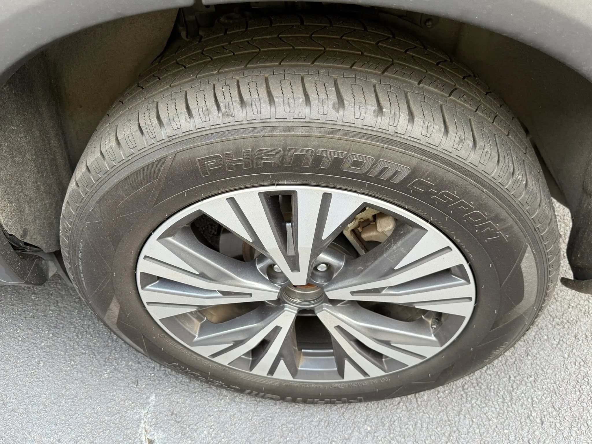 Used 2022 Nissan Rogue SV FWD image 32