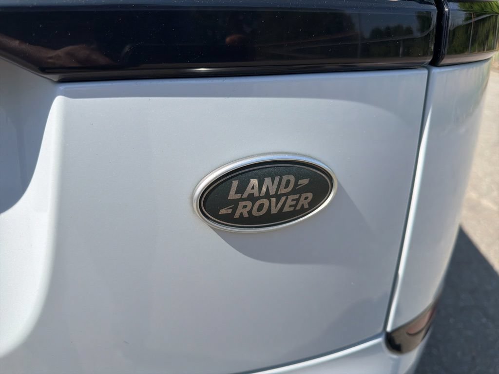 Used 2019 Land Rover Range Rover Velar R-Dynamic SE AWD/4WD image 17