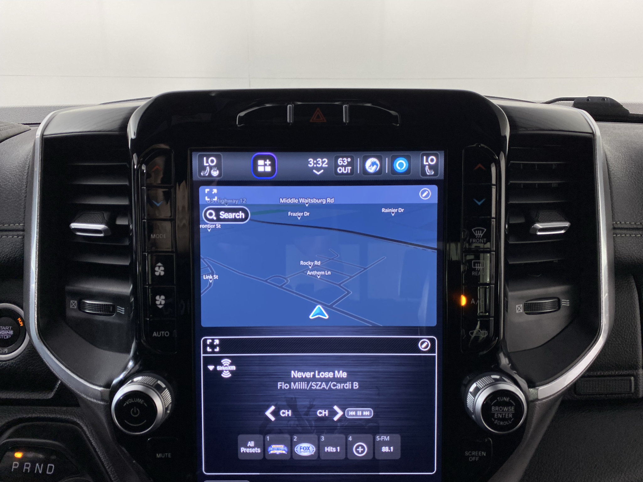 Used 2023 RAM 1500 Laramie AWD/4WD image 27
