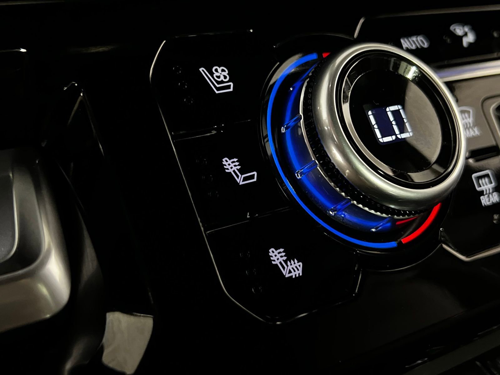 Used 2022 GMC Sierra 1500 AT4 w/ AT4 Preferred Package image 21