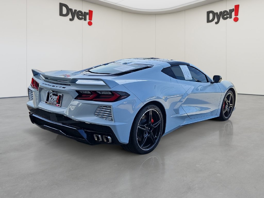 Used 2021 Chevrolet Corvette Stingray Premium Cpe w/ Z51 Performance Package RWD image 5
