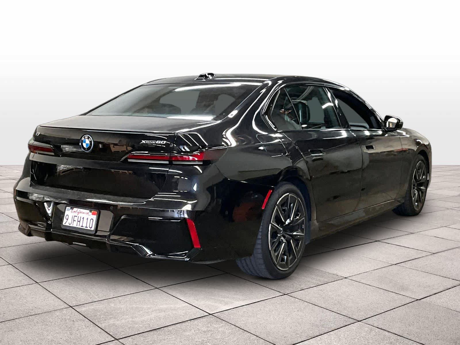 Used 2023 BMW i7 xDrive60 AWD/4WD image 15
