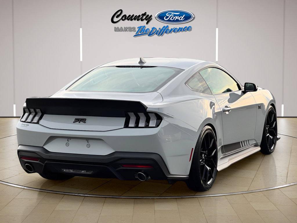 New 2026 Ford Mustang GT Premium w/ GT Performance Package RWD image 7