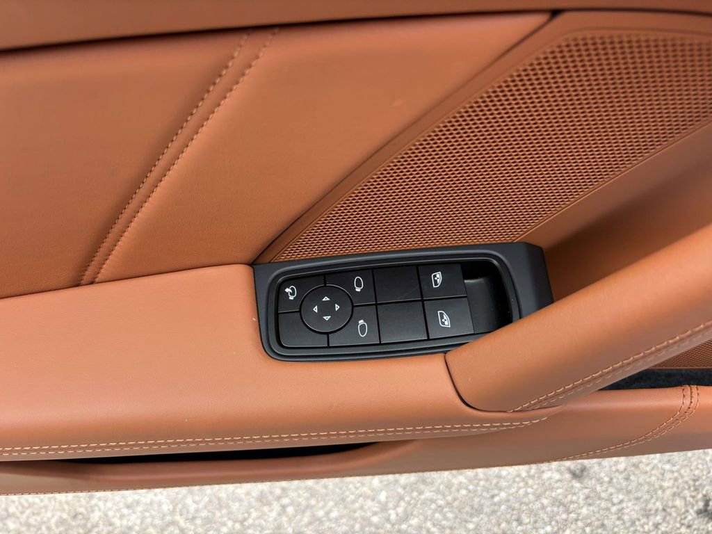New 2026 Porsche 911 Carrera image 23