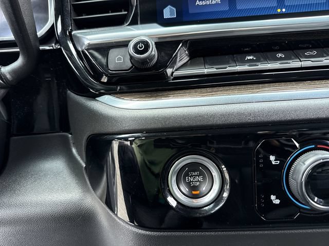 Used 2022 Chevrolet Silverado 1500 LT Trail Boss w/ LPO, Dark Essentials Package AWD/4WD image 18