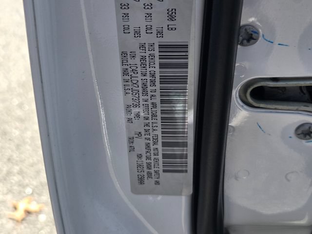 Used 2018 Jeep Cherokee Latitude FWD image 11