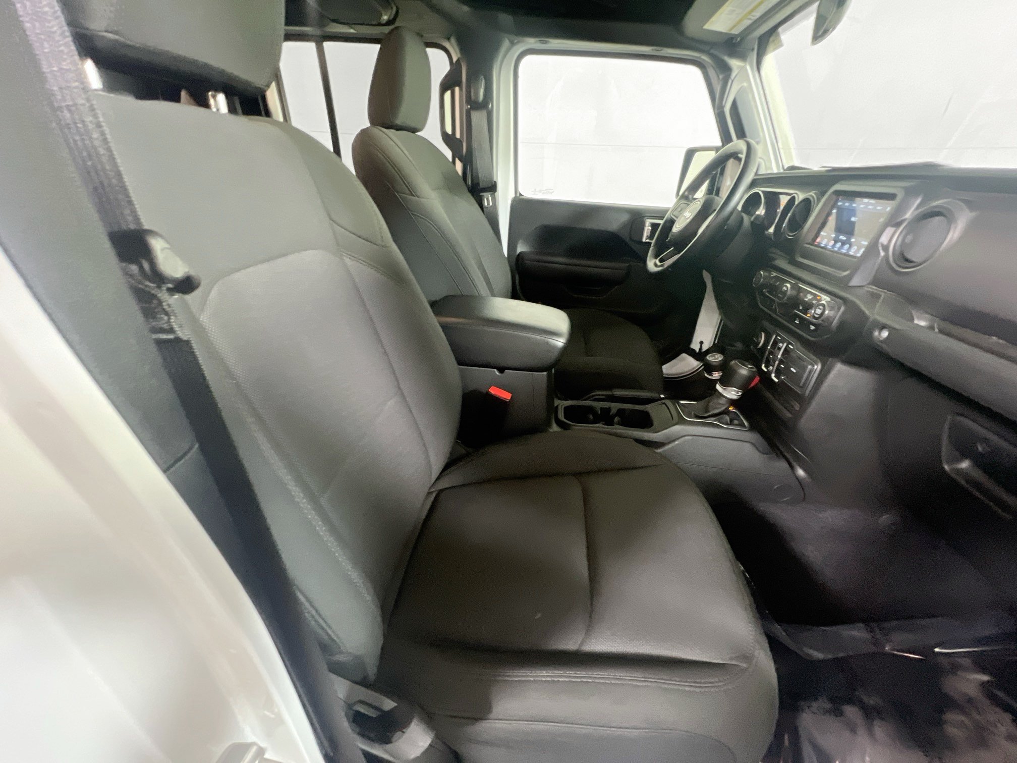 Used 2023 Jeep Gladiator Sport AWD/4WD image 26