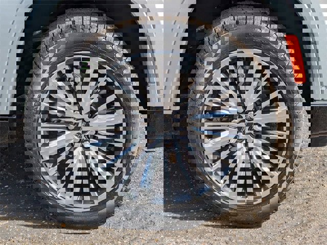 New 2025 Jeep Wagoneer Series II image 11