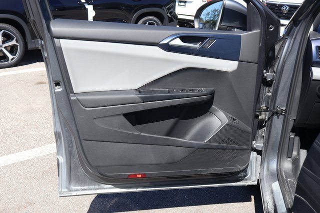 Used 2022 Volkswagen Taos SE image 10