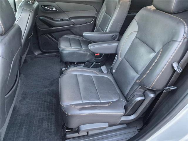 Used 2021 Chevrolet Traverse Premier w/ Redline Edition FWD image 17