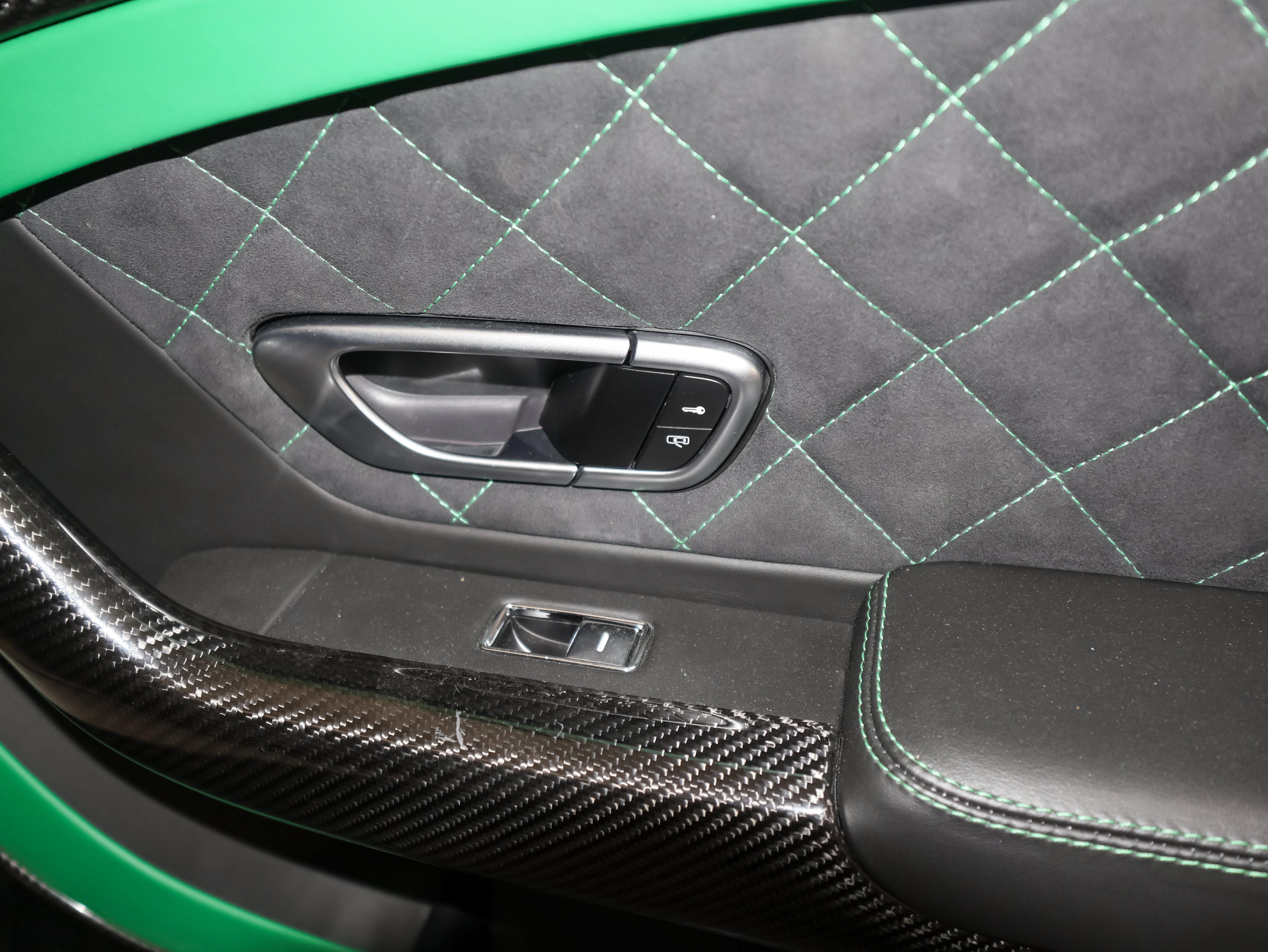 Used 2015 Bentley Continental GT3-R AWD/4WD image 38