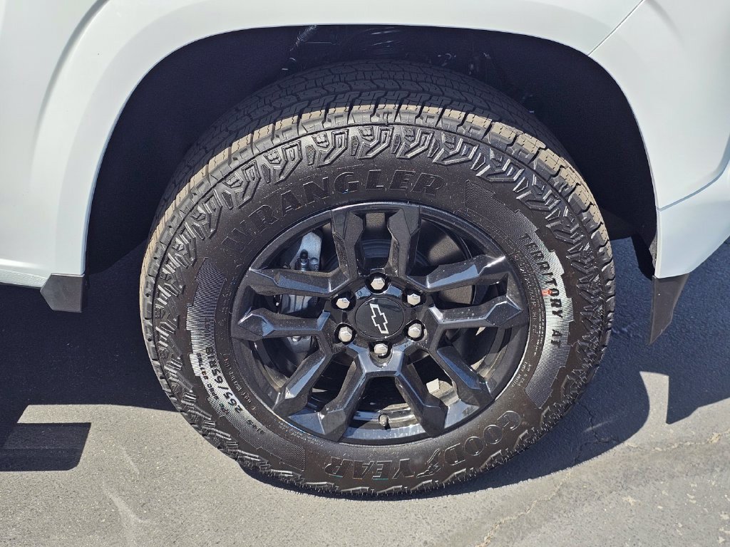 New 2026 Chevrolet Colorado Z71 w/ Midnight Edition AWD/4WD image 8