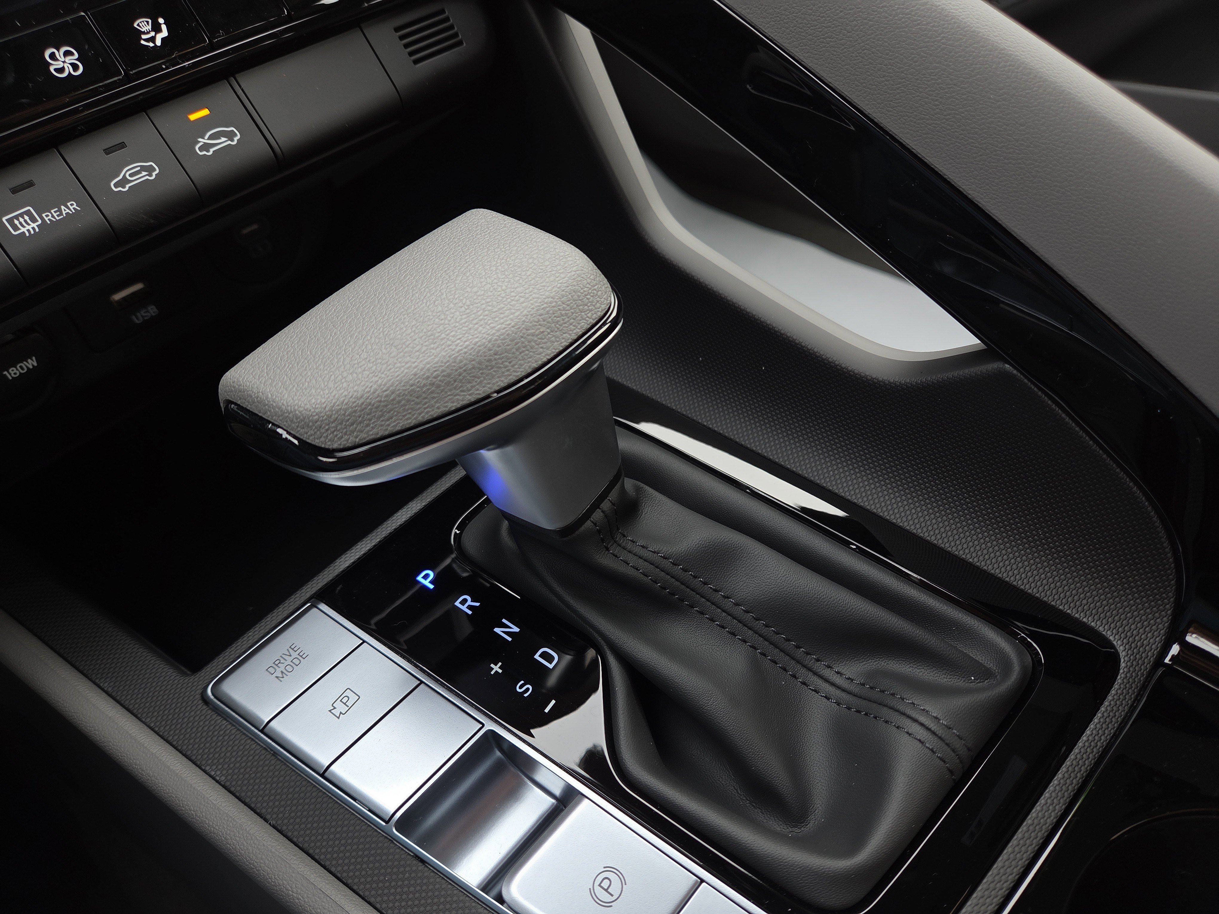 New 2026 Hyundai Elantra Blue image 23