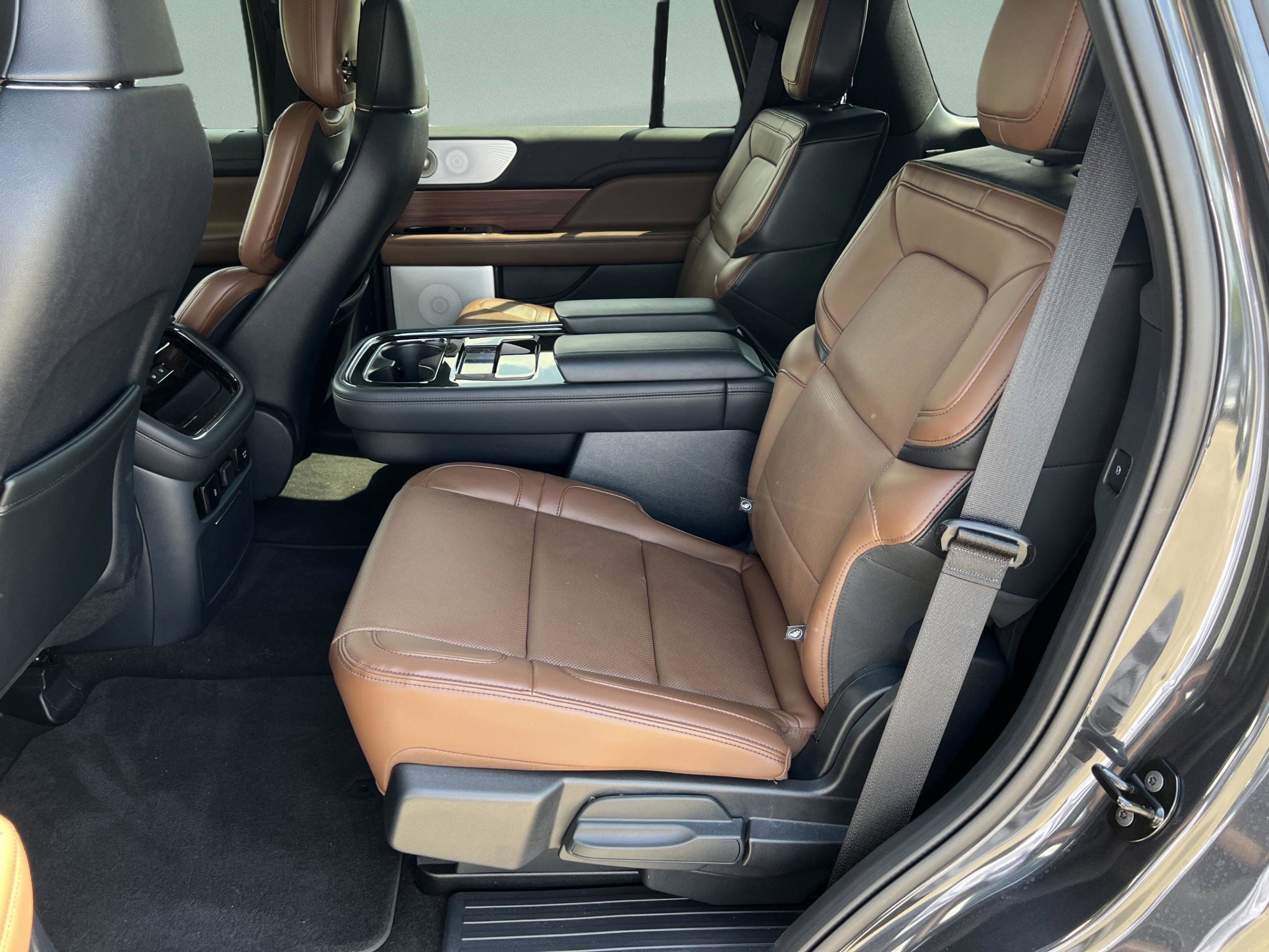 Used 2024 Lincoln Navigator Reserve image 25