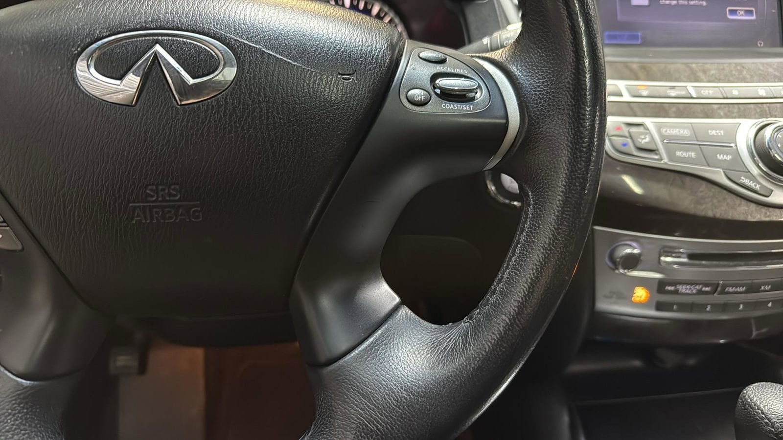 Used 2013 INFINITI JX35 FWD w/ Premium Pkg image 16