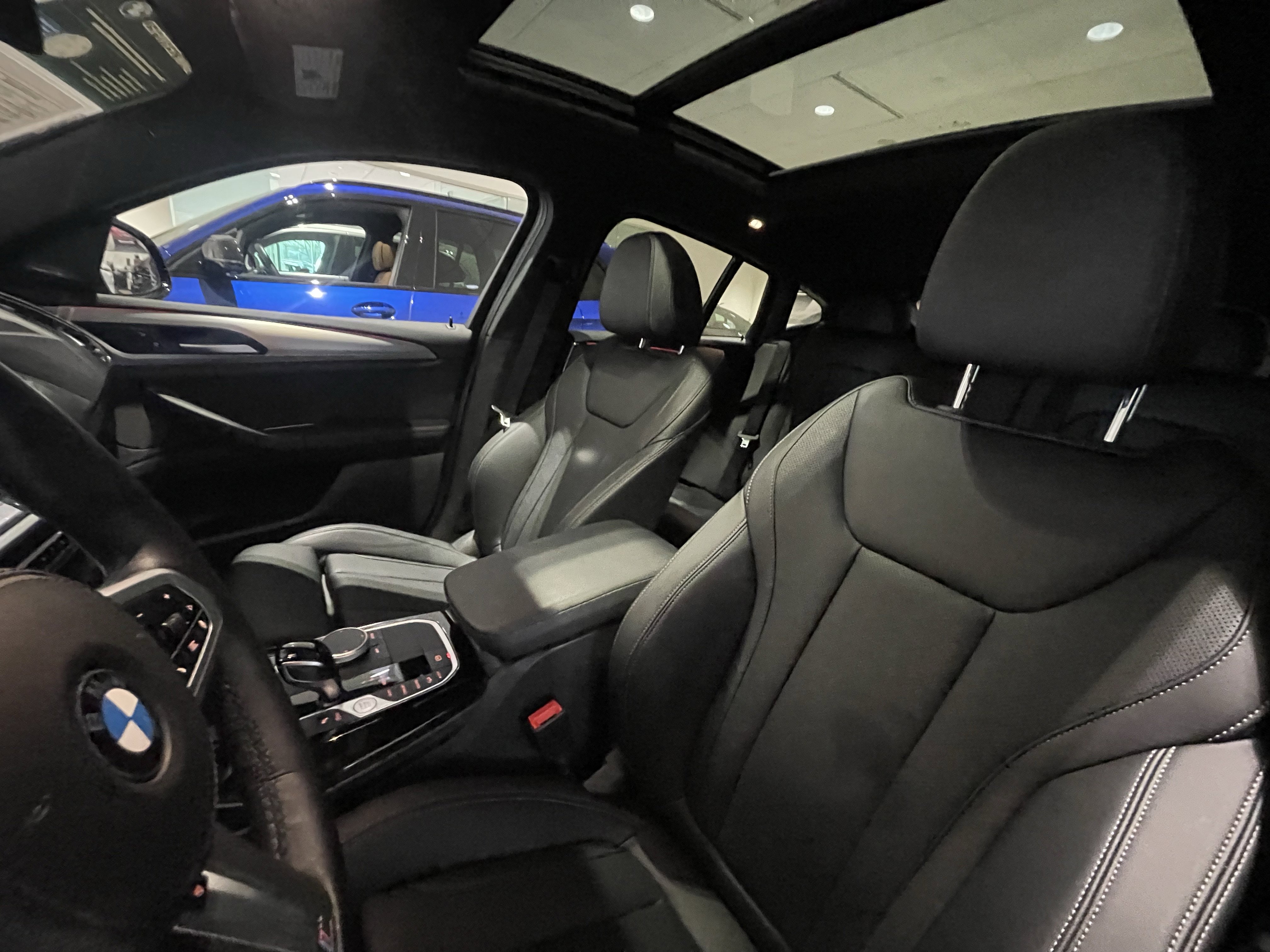 Certified 2023 BMW X4 xDrive30i w/ M Sport Package image 9