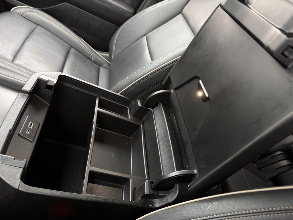 Used 2024 GMC Yukon SLT image 51